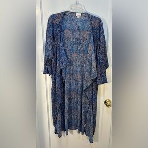 LuLaRoe  Women's Medium Blue and Pink Open Cardigan / Wrap  Short Sleeve